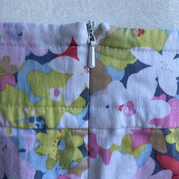 •Sigrid Olsen• Casual Floral Skirt - Size 10 - Picture 7 of 9